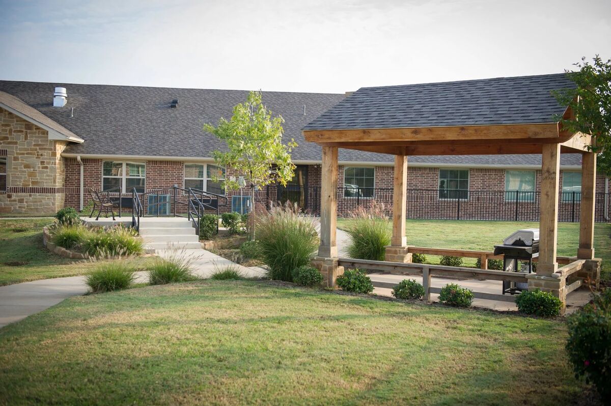 Canton Oaks Facility Image