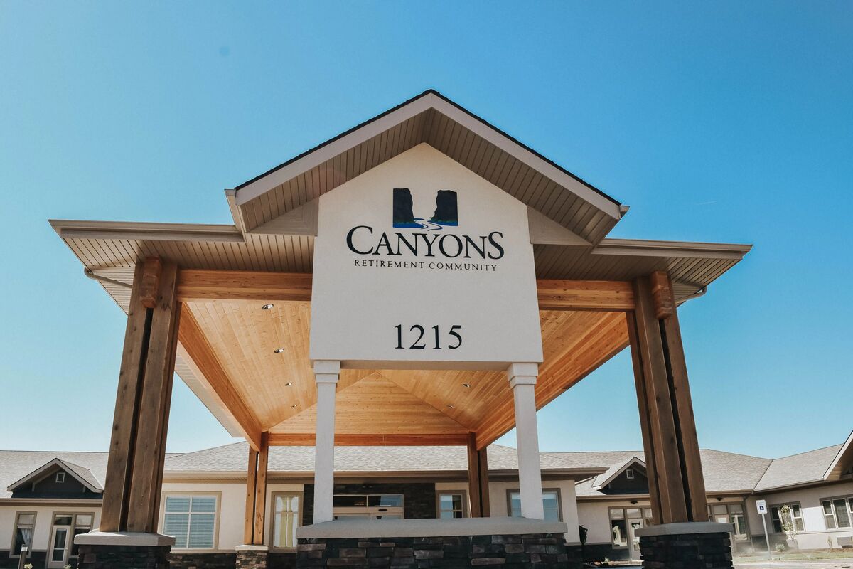 Canyons Retirement Community Facility Image