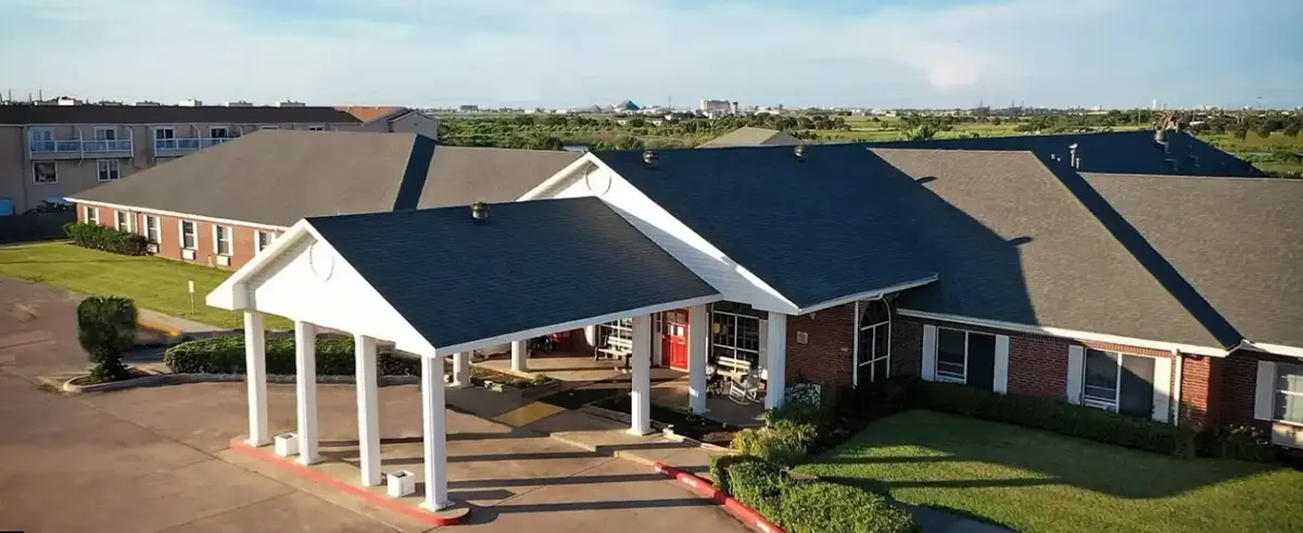 Cascades at Galveston Facility Image