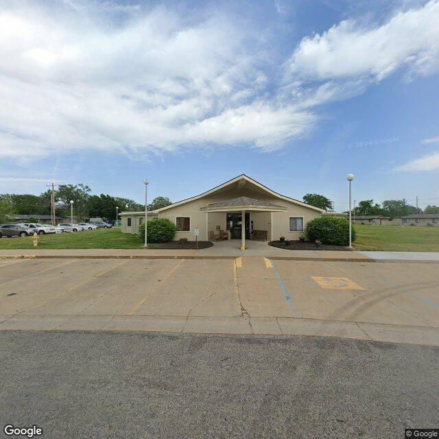 Pinnacle Park Nursing & Rehab Center, Salina, KS Street View Image