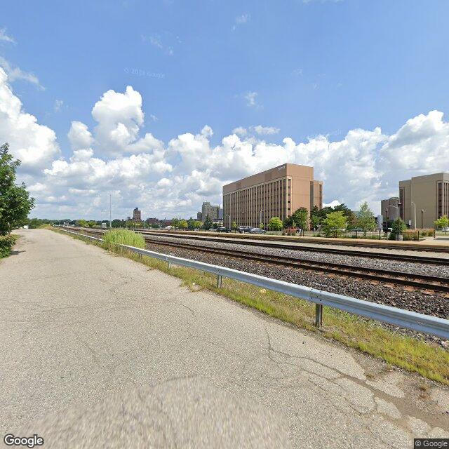 Oakland Manor Nursing & Rehab Center Llc, Pontiac, MI Street View Image
