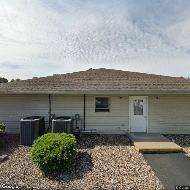 Maple Terrace, Quincy, IL Street View Image
