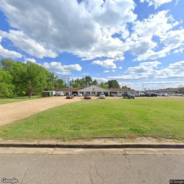 Vineyard Court Nursing Center, Columbus, MS Street View Image
