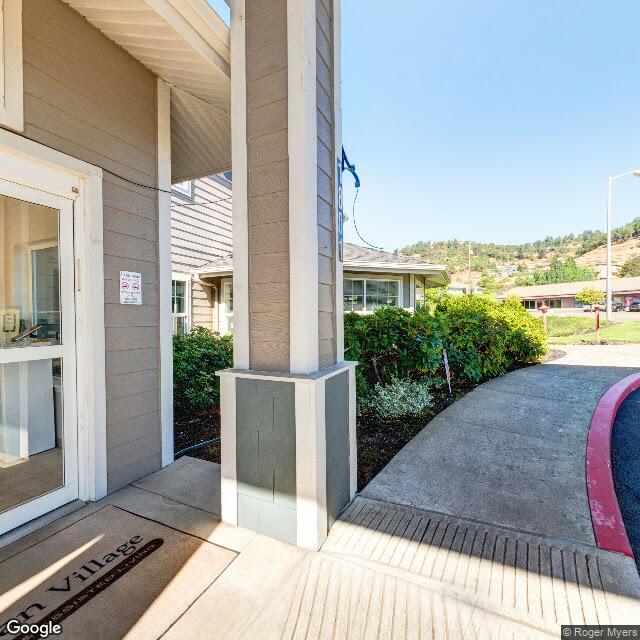 Callahan Village, Roseburg, OR Street View Image