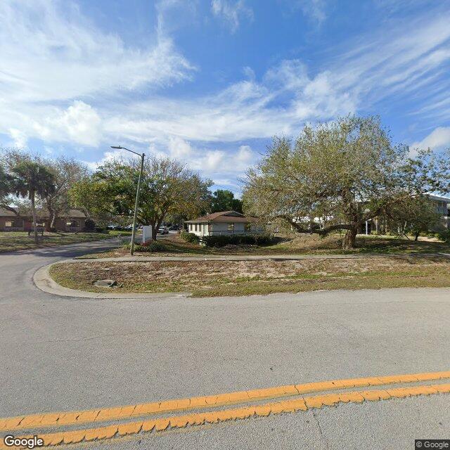 Bay Tree Center Street View Image