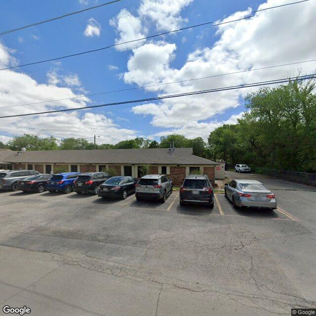 Peach Tree Place Street View Image